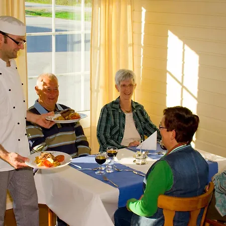 Hotel Olderfjord Turistsenter 3*