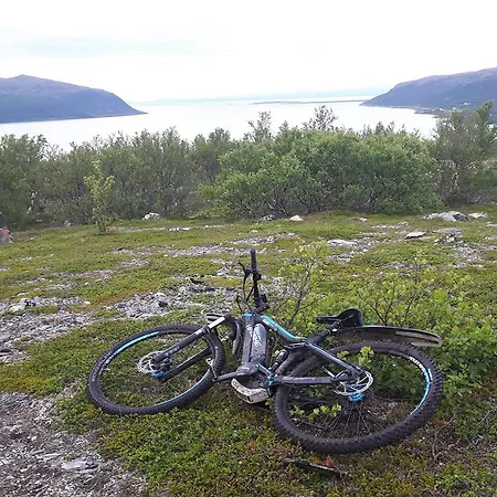 Hotel Olderfjord Turistsenter 3*