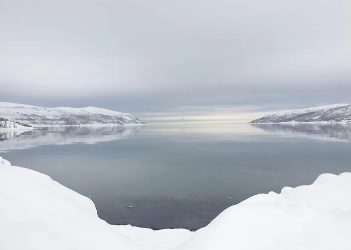 فندق Olderfjord Turistsenter Russenes
