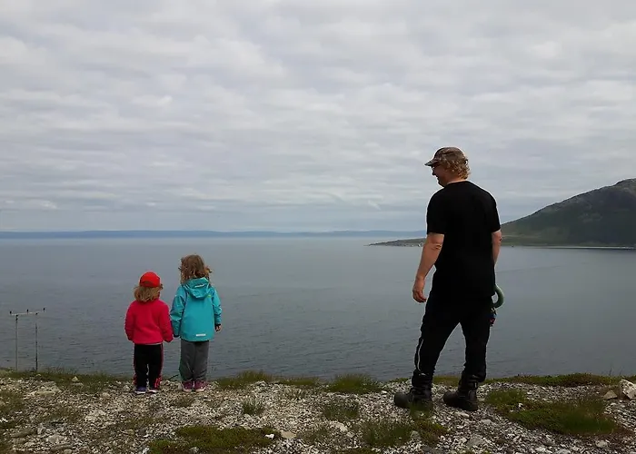 فندق Olderfjord Turistsenter
