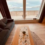 Hotell Olderfjord Turistsenter Russenes
