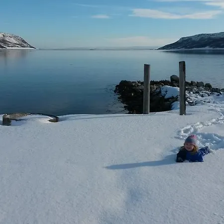 Olderfjord Turistsenter Russenes