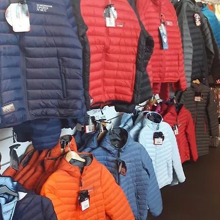 Olderfjord Turistsenter Hotell Russenes